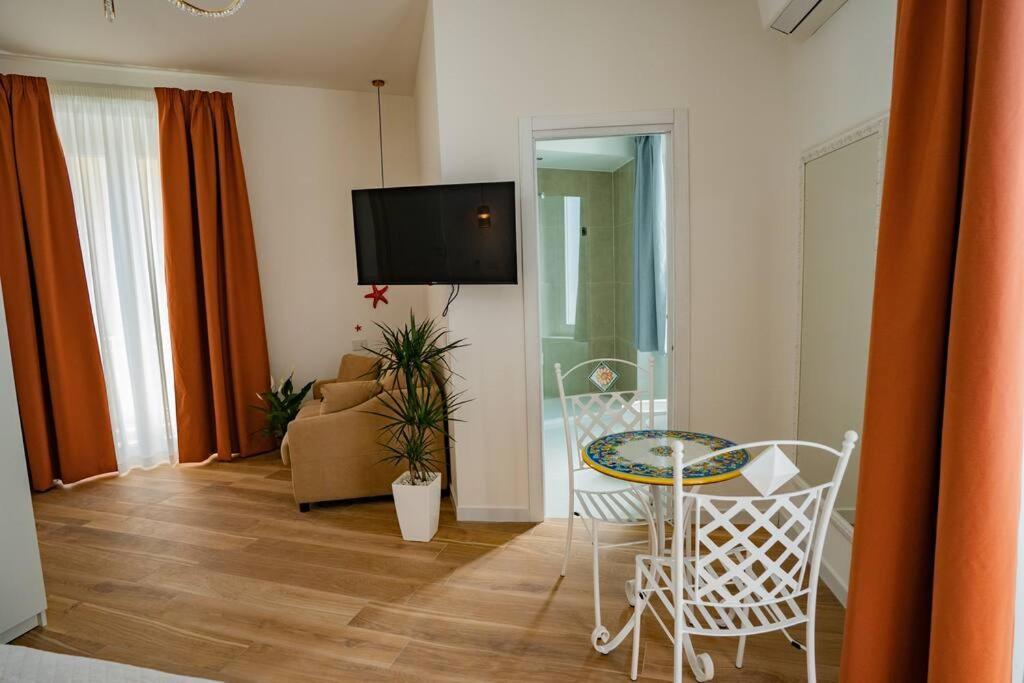 Aquamar Bed And Breakfast 克罗托内 外观 照片