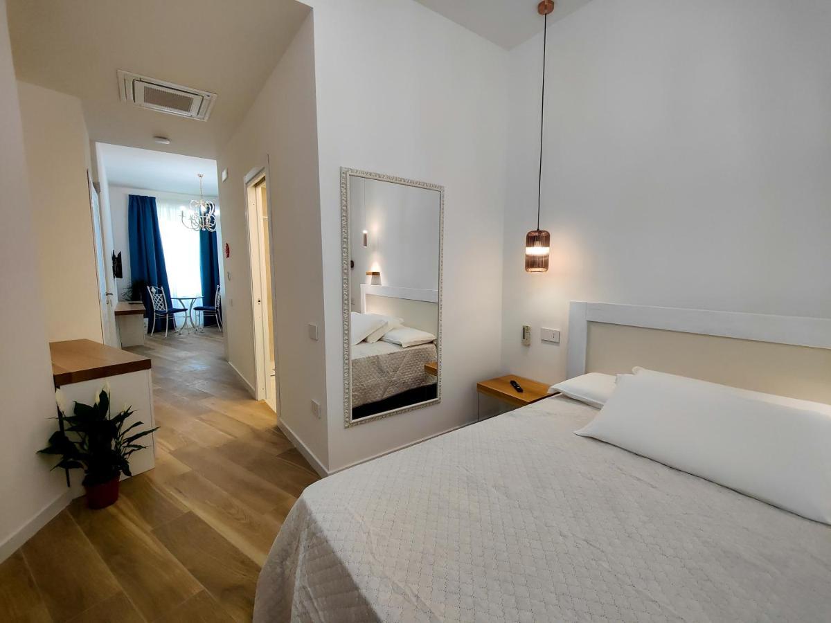 Aquamar Bed And Breakfast 克罗托内 外观 照片